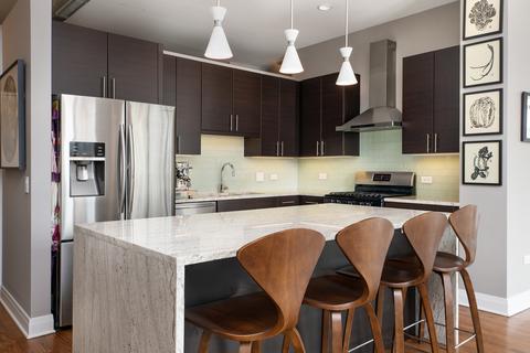 770 W Gladys Ave #803, Chicago, IL 60661 photo 4