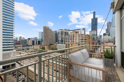 770 W Gladys Ave #803, Chicago, IL 60661 photo 7