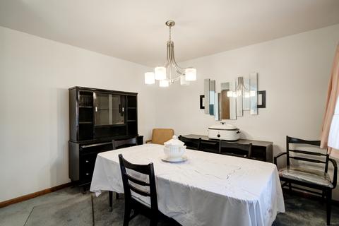 301 E 90th St, Chicago, IL 60619 photo 5
