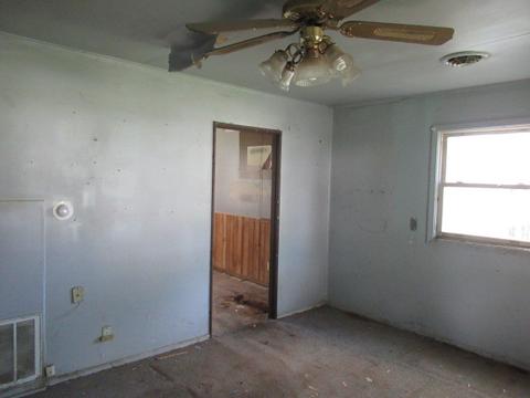 1104 Sunset Dr, Rantoul, IL 61866 photo 2
