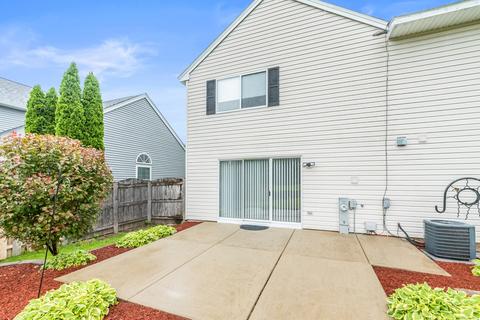 638 Dover Dr, Elgin, IL 60120 photo 15