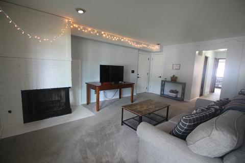 601 N Main St #5S, Normal, IL 61761 photo 10