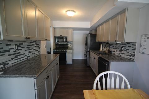 601 N Main St #5S, Normal, IL 61761 photo 4