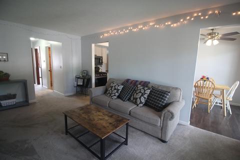 601 N Main St #5S, Normal, IL 61761 photo 9