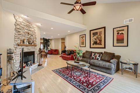 2133 S Wolf Rd, Des Plaines, IL 60018 photo 7