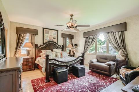 2133 S Wolf Rd, Des Plaines, IL 60018 photo 15