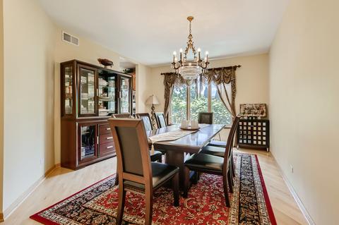 2133 S Wolf Rd, Des Plaines, IL 60018 photo 9