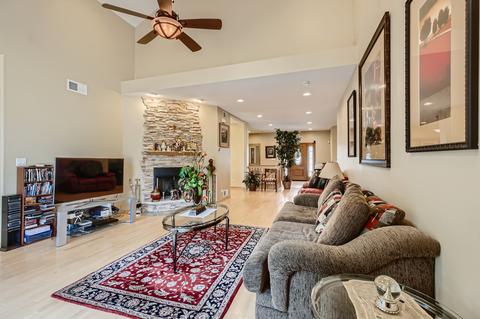 2133 S Wolf Rd, Des Plaines, IL 60018 photo 8