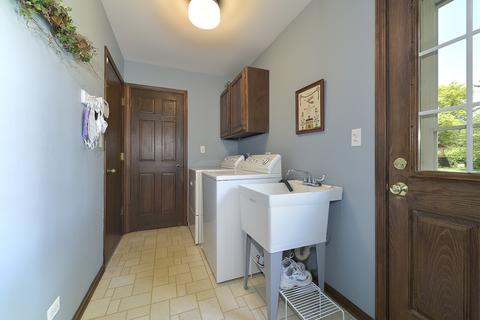 3985 Charlemagne Dr, Hoffman Estates, IL 60192 photo 19