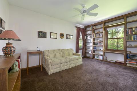 3985 Charlemagne Dr, Hoffman Estates, IL 60192 photo 16