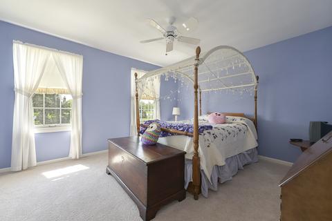 3985 Charlemagne Dr, Hoffman Estates, IL 60192 photo 13