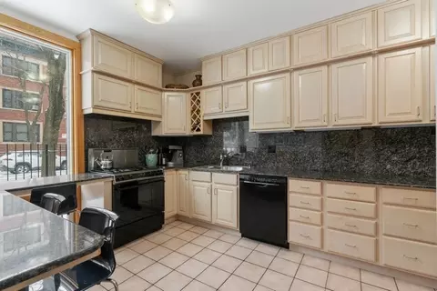 1447 E 56th St, Chicago, IL 60637 photo 9