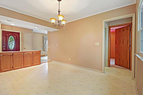 1619 Beach Rd, Mchenry, IL 60050 photo 7