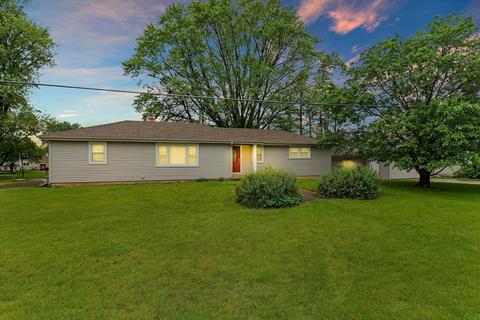 1619 Beach Rd, Mchenry, IL 60050 photo 1