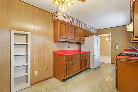 1619 Beach Rd, Mchenry, IL 60050 photo 9