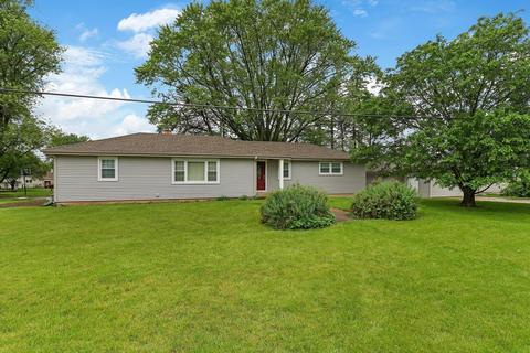 1619 Beach Rd, Mchenry, IL 60050 photo 2