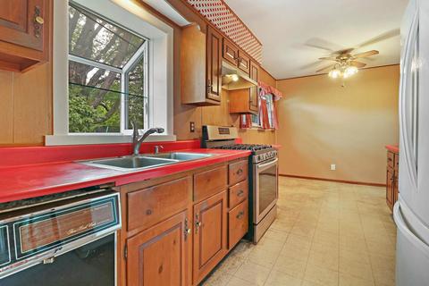 1619 Beach Rd, Mchenry, IL 60050 photo 8