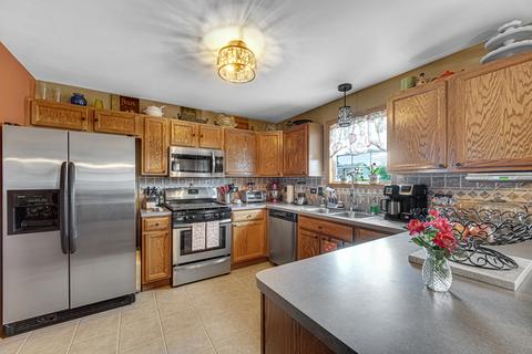 404 Saddle Run Ln, Beecher, IL 60401 photo 9