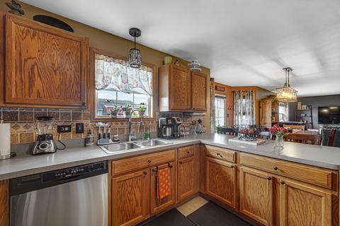404 Saddle Run Ln, Beecher, IL 60401 photo 8