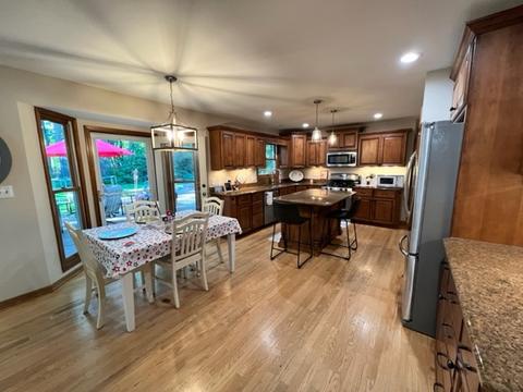 1007 Shimer Ct, Naperville, IL 60565 photo 9