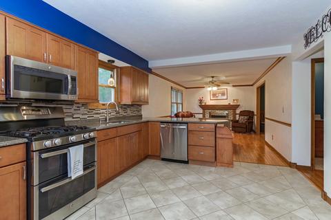 1621 Cutter Ct, Normal, IL 61761 photo 6