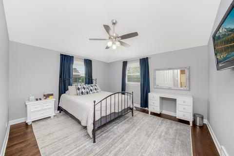 8446 Normandy Ave, Burbank, IL 60459 photo 13