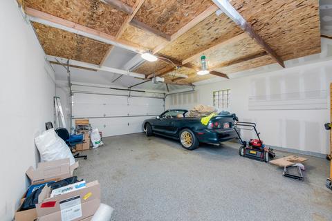 8446 Normandy Ave, Burbank, IL 60459 photo 22