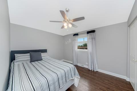 8446 Normandy Ave, Burbank, IL 60459 photo 12