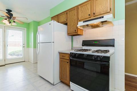 1530 Hunt Dr #B, Normal, IL 61761 photo 7