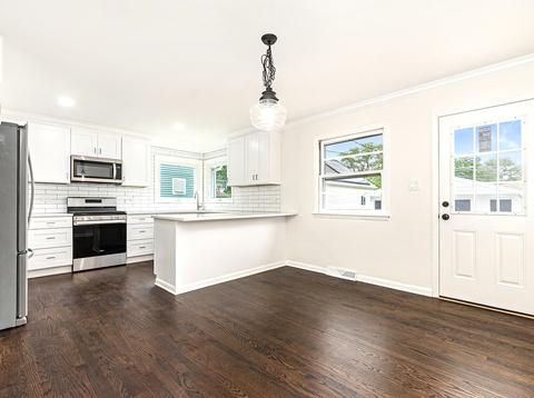 969 S Spring Rd, Elmhurst, IL 60126 photo 9