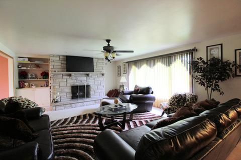 877 S Yates Ave, Kankakee, IL 60901 photo 4