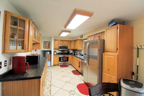 877 S Yates Ave, Kankakee, IL 60901 photo 10