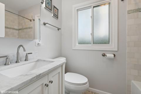 1407 Hackberry Rd, Deerfield, IL 60015 photo 13