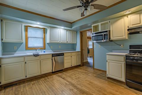320 E State St, Cherry Valley, IL 61016 photo 12