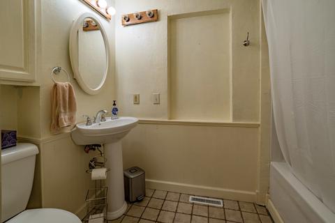 320 E State St, Cherry Valley, IL 61016 photo 10