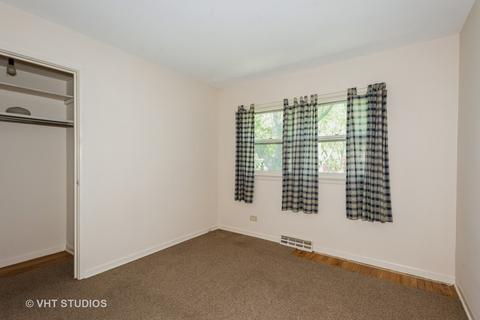 1502 Beecher Ave, Wheaton, IL 60187 photo 9