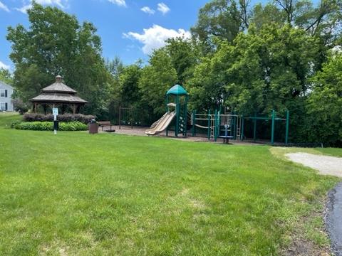 663 Arbor Cir, Lakemoor, IL 60051 photo 22