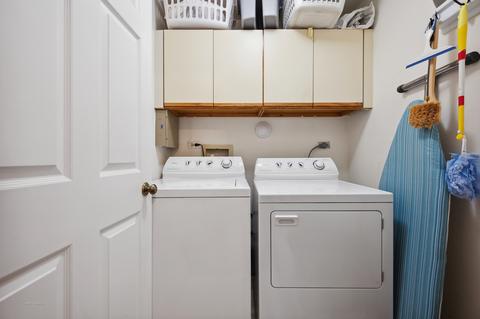 Undisclosed, Glenview, IL 60025 photo 10