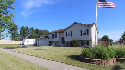 6004 Eaglewood Trl, Mchenry, IL 60050 photo 2