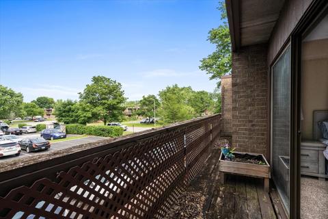 402 Kenneth Cir, Elgin, IL 60120 photo 11