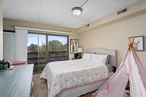 402 Kenneth Cir, Elgin, IL 60120 photo 9