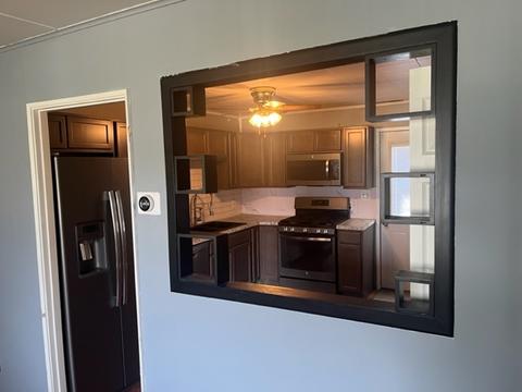 209 E 3rd St, Oglesby, IL 61348 photo 10