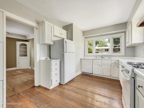 1114 Cherry St, Wheaton, IL 60187 photo 6