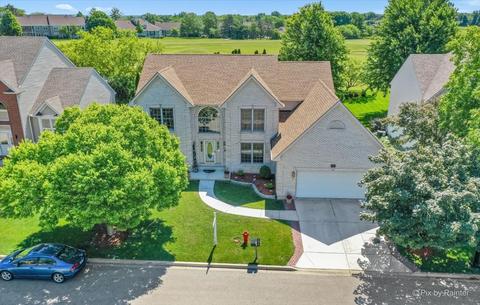 1807 Edgewood Dr, Algonquin, IL 60102 photo 1