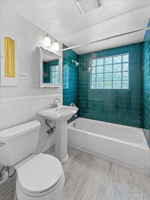 155 E Thacker St, Des Plaines, IL 60016 photo 24