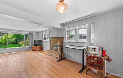 155 E Thacker St, Des Plaines, IL 60016 photo 11