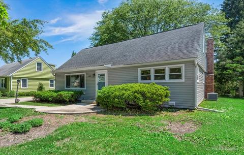 155 E Thacker St, Des Plaines, IL 60016 photo 2