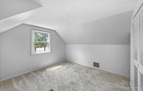 155 E Thacker St, Des Plaines, IL 60016 photo 21