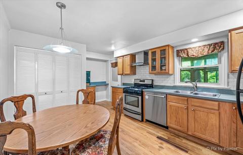 155 E Thacker St, Des Plaines, IL 60016 photo 7