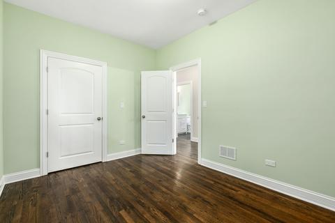 1304 E 73rd St, Chicago, IL 60619 photo 9